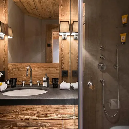 Villa Contact Us At What App - 0041-798-079-427 To Book!! - Beautiful Chalet In With 7 Bedrooms